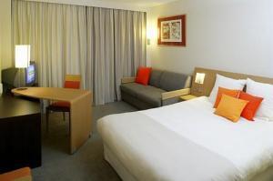 Lille Ouest By Ihg 4*